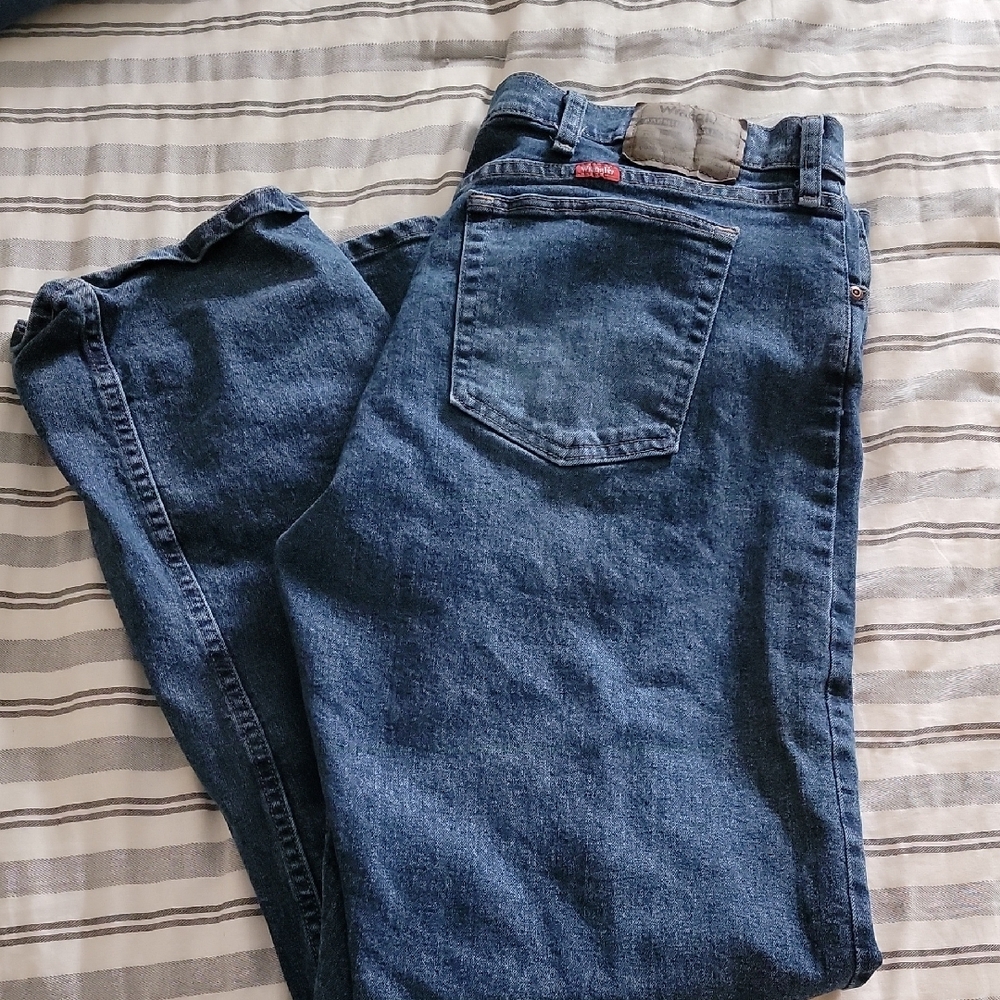 Bundle Of 2 Pairs Mens Relaxed Fit Wranglers